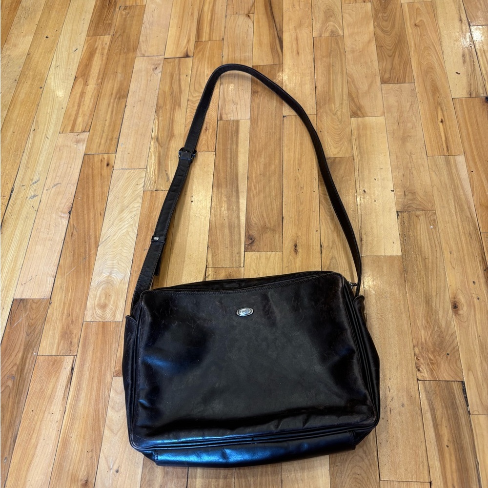 Dark brown leather unisex shoulder bag